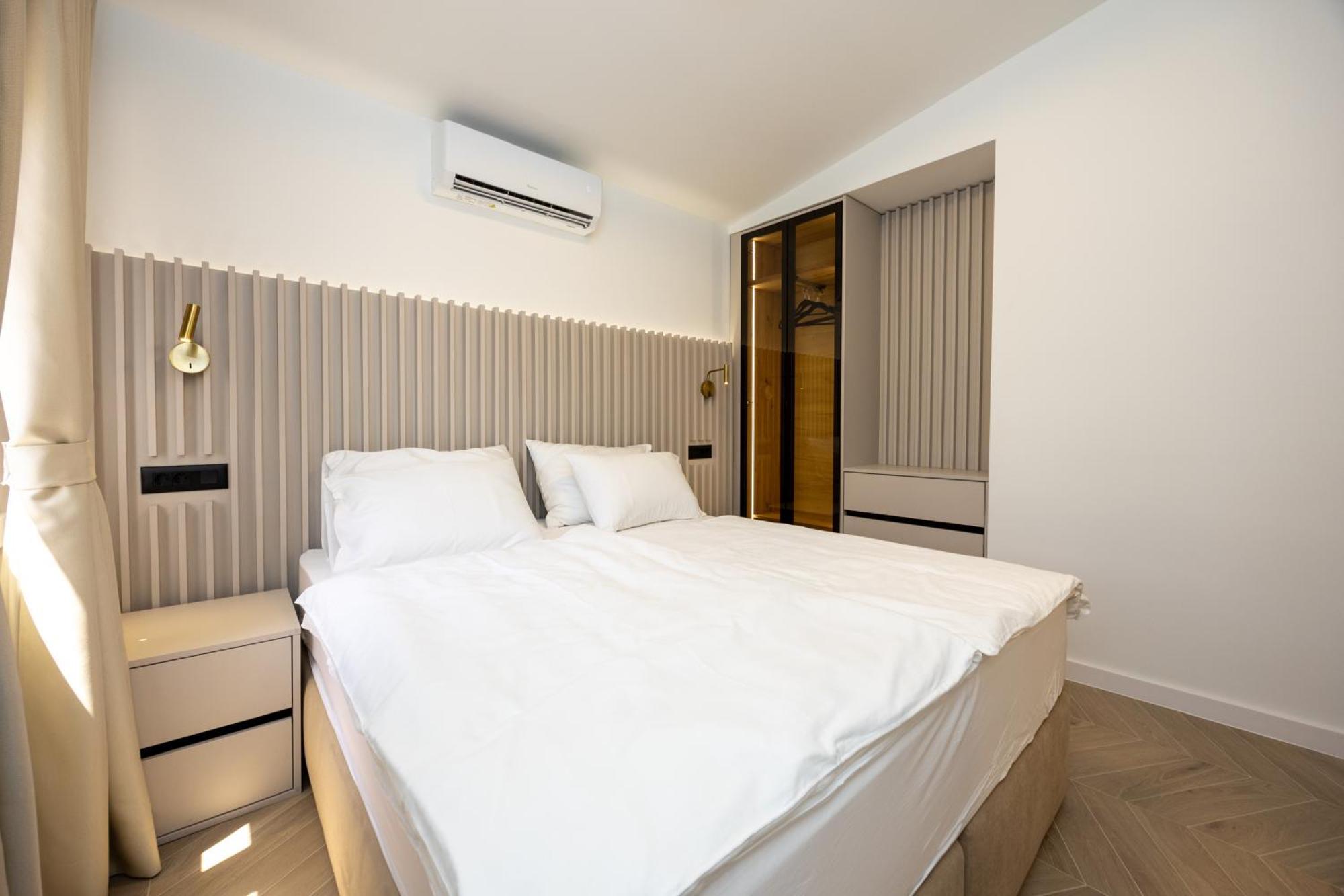 Roma Sauna And Hydrotherapy Pool *